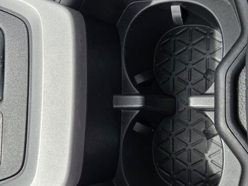 Used 2023 Toyota RAV4 XLE Premium image 16