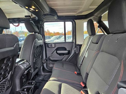 Used 2019 Jeep Wrangler Unlimited Rubicon image 18