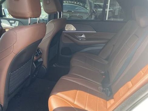 Used 2024 Mercedes-Benz GLE 350 4MATIC image 4