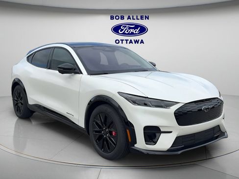 Used 2025 Ford Mustang Mach-E Premium w/ Sport Appearance Package image 7