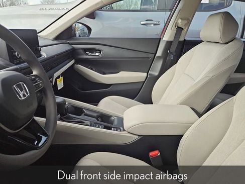 Used 2025 Honda Accord LX image 28