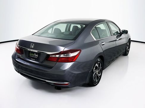 Used 2017 Honda Accord LX image 9