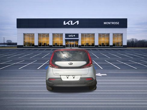 Used 2020 Kia Soul LX FWD image 7