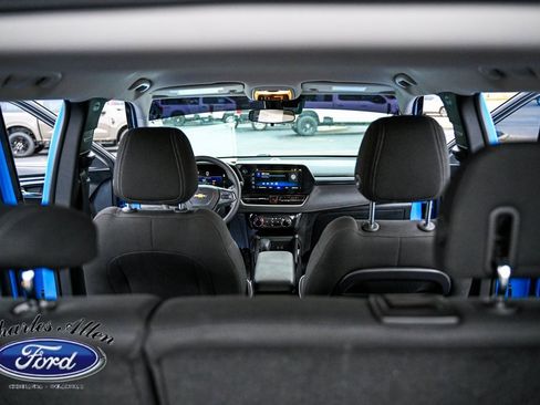 Used 2024 Chevrolet TrailBlazer LT image 16