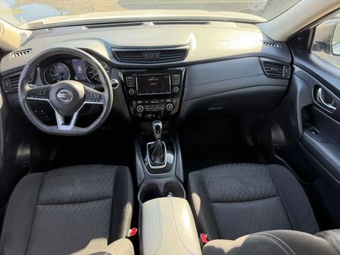 Used 2019 Nissan Rogue SV FWD image 31