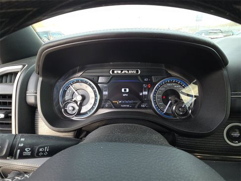 Used 2019 RAM 1500 Limited image 10