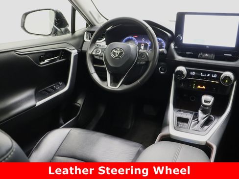 Used 2023 Toyota RAV4 Limited image 33