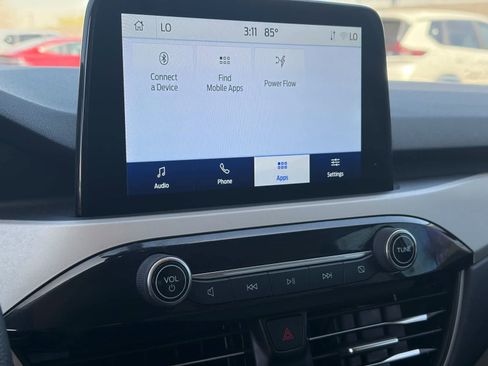 Used 2022 Ford Escape SE image 21