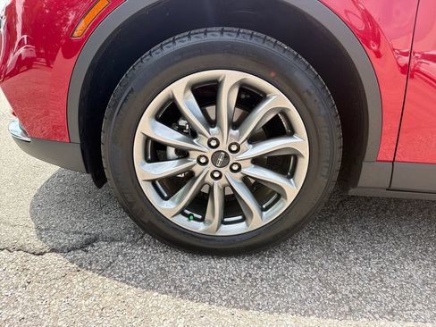 Used 2022 Lincoln Corsair AWD w/ Premium Package image 10