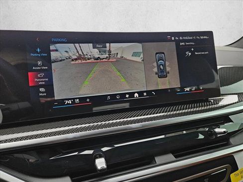 New 2026 BMW X7 M60i image 12