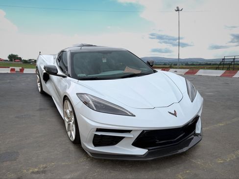 Used 2021 Chevrolet Corvette Stingray Premium Conv w/ 3LT RWD image 2