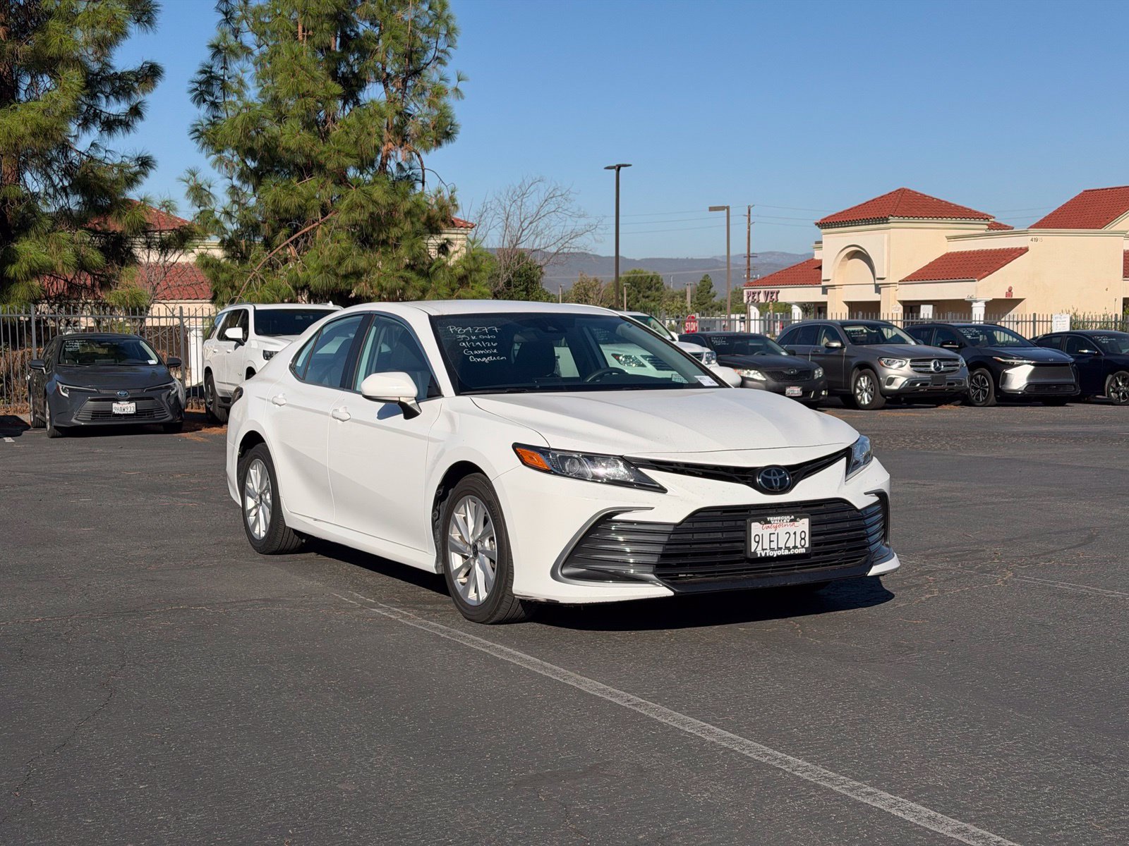 Used 2023 Toyota Camry LE FWD image 2