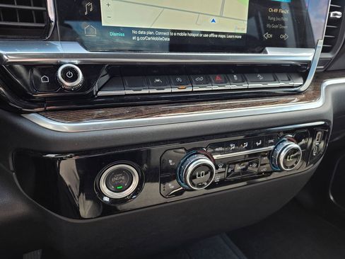 Used 2024 GMC Sierra 1500 Elevation image 18