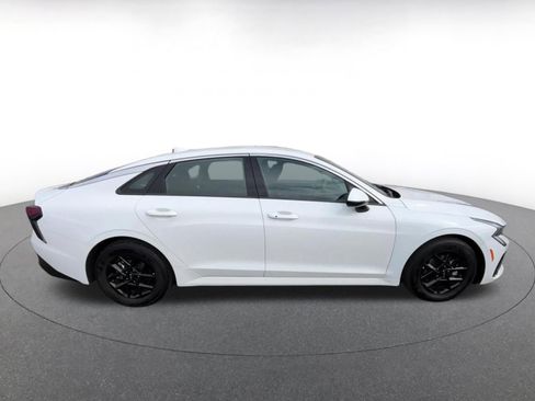 Used 2025 Kia K5 LXS FWD image 16