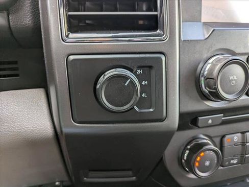 Used 2018 Ford F150 XLT AWD/4WD image 14