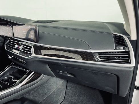 Used 2019 BMW X7 xDrive40i w/ Premium Package image 24