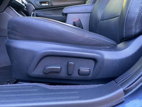Used 2017 Subaru Outback 2.5i Limited AWD/4WD image 21