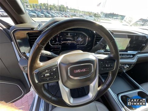 Used 2024 GMC Sierra 2500 SLT w/ SLT Premium Package image 14