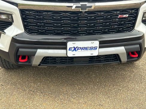 Used 2025 Chevrolet Traverse Z71 w/ Driver Confidence Package AWD/4WD image 4