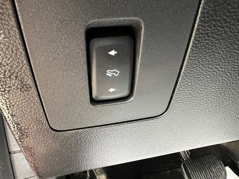 Used 2018 Ford F150 Raptor w/ Equipment Group 802A Luxury image 33