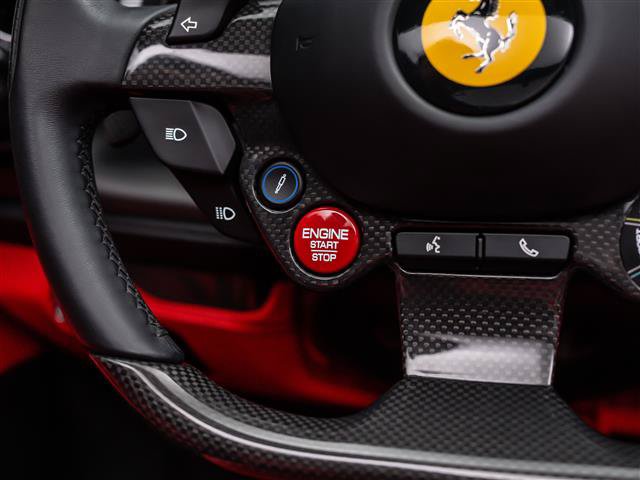 Used 2021 Ferrari F8 Tributo RWD image 31