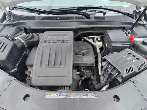 Used 2017 Chevrolet Equinox LT w/ Convenience Package image 44