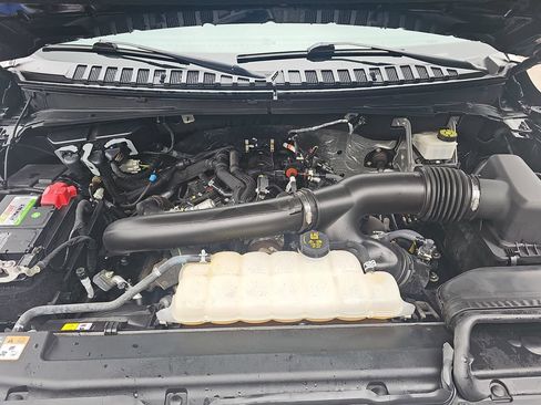 Used 2022 Ford Expedition XLT RWD image 31