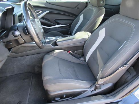 Used 2019 Chevrolet Camaro LT image 13