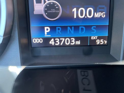 Used 2016 Toyota Tundra SR5 w/ TRD Off Road Package AWD/4WD image 22
