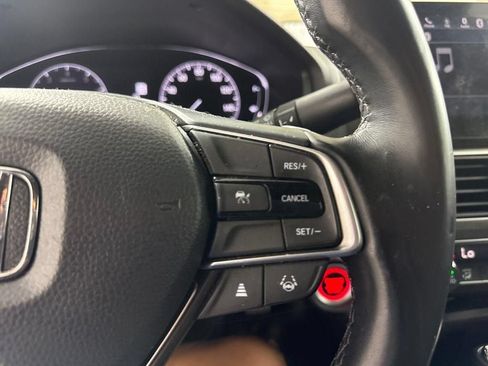 Used 2022 Honda Accord Sport image 32