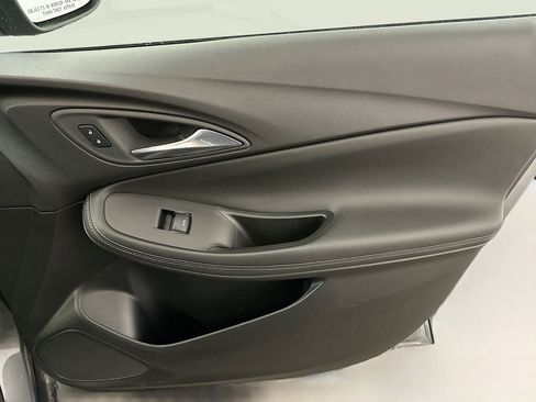 Used 2025 Buick Encore GX Preferred image 32