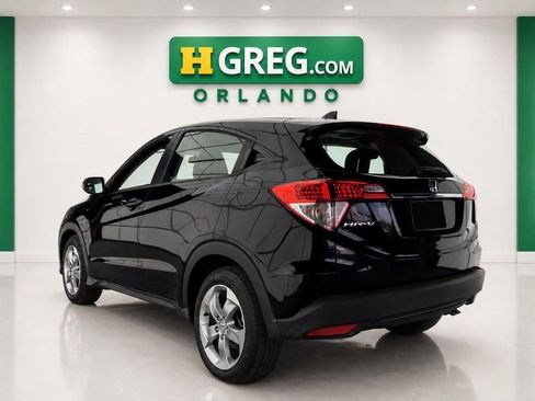 Used 2021 Honda HR-V LX image 2