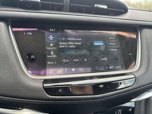 Used 2024 Cadillac XT6 Luxury w/ LPO, Floor Liner Package AWD/4WD image 16