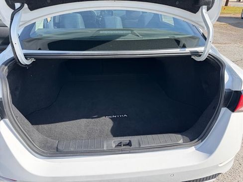 Used 2023 Nissan Sentra SV FWD image 10