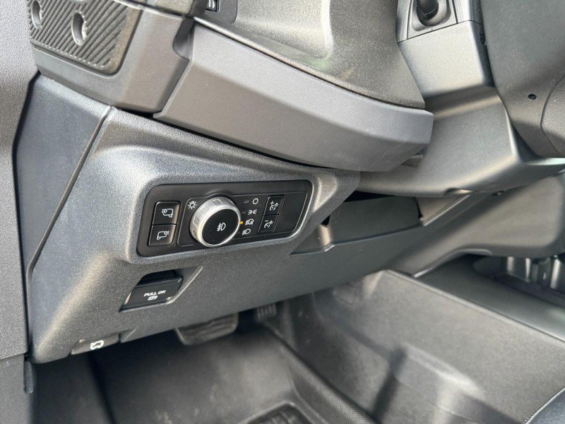 Used 2025 Ford Bronco Badlands AWD/4WD image 14