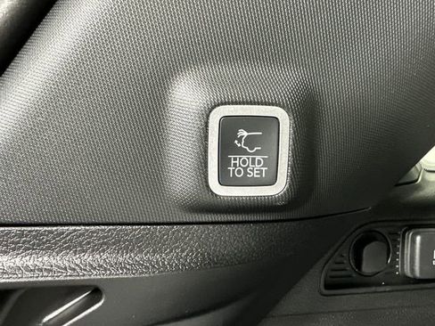 New 2026 Jeep Grand Cherokee Laredo image 7