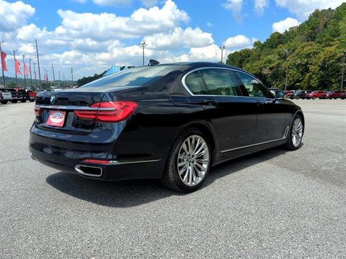 Used 2019 BMW 750i xDrive 750i xDrive w/ Executive Package image 11
