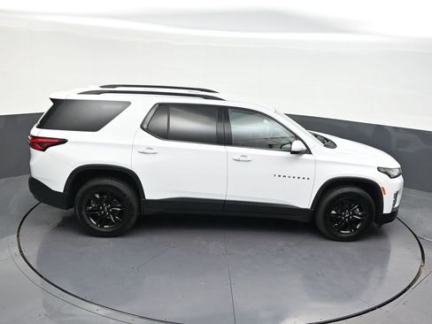 Used 2023 Chevrolet Traverse LT FWD image 20