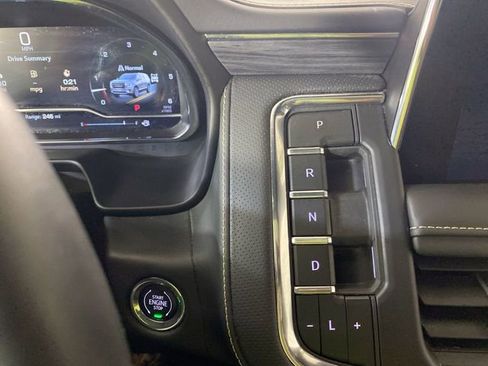 Used 2023 GMC Yukon SLT w/ SLT Luxury Package AWD/4WD image 44