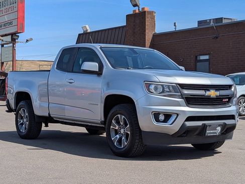 Used 2015 Chevrolet Colorado Z71 AWD/4WD image 2