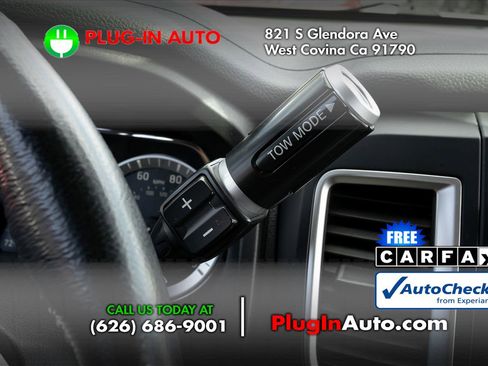 Used 2019 Nissan Titan SV w/ SV Convenience Package image 20