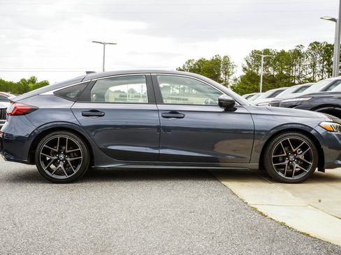 Used 2024 Honda Civic Sport Touring image 6