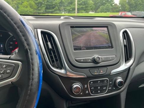 Used 2023 Chevrolet Equinox LT AWD/4WD image 14