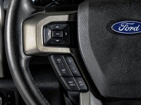 Used 2018 Ford F250 Platinum w/ Platinum Ultimate Package AWD/4WD image 17