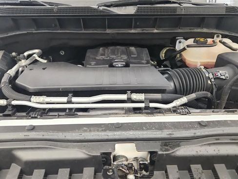 Used 2023 Chevrolet Silverado 1500 LT AWD/4WD image 20