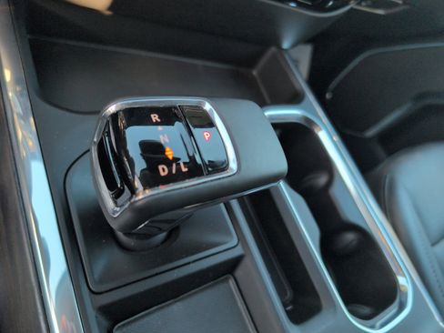 Used 2023 GMC Sierra 1500 SLT w/ SLT Premium Plus Package image 30