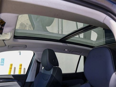 New 2026 Volkswagen Tiguan SE image 13