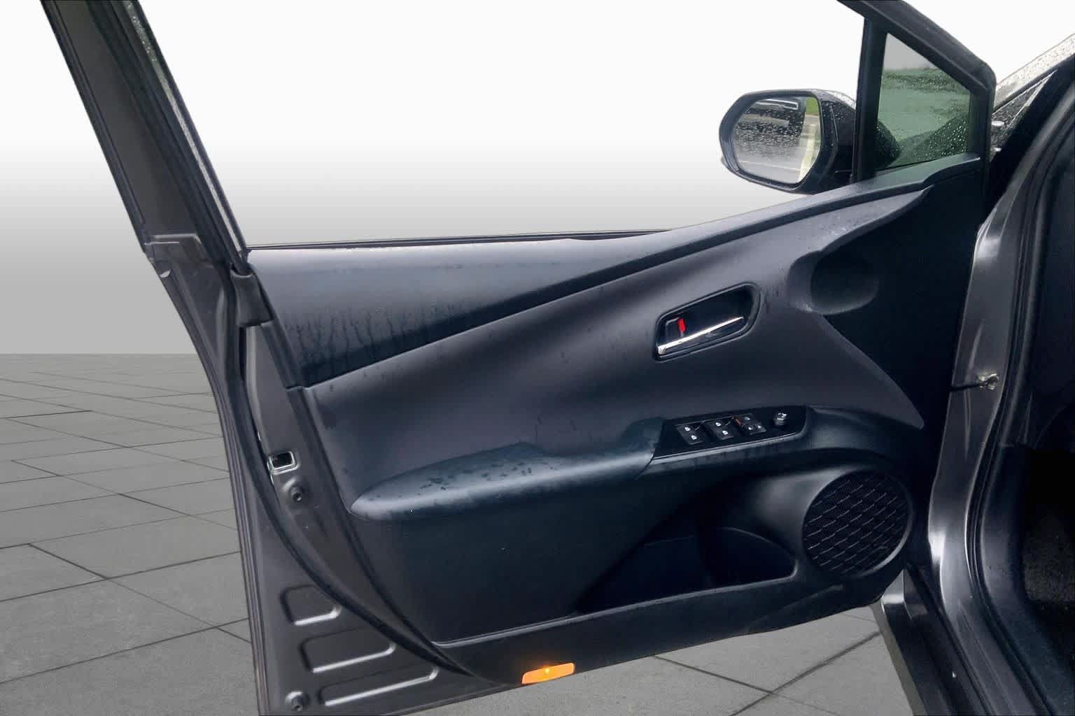 Used 2017 Toyota Prius Two FWD image 20