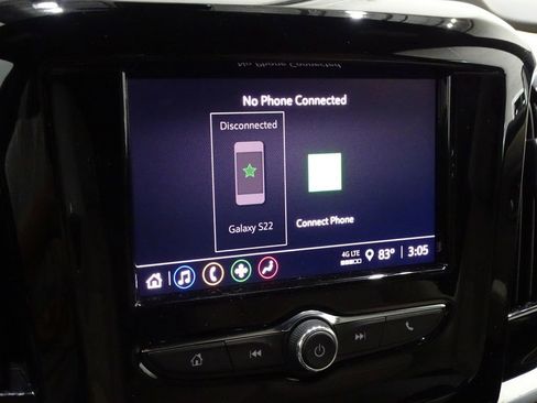 Used 2023 Chevrolet Traverse LS image 34