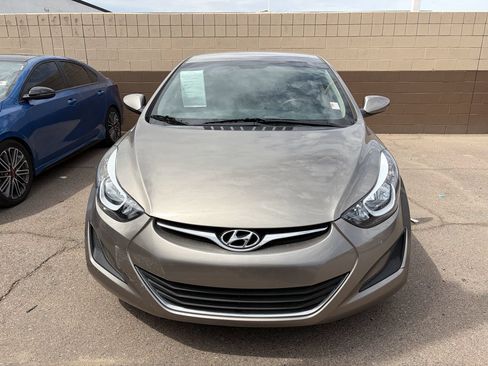 Used 2015 Hyundai Elantra SE FWD image 3